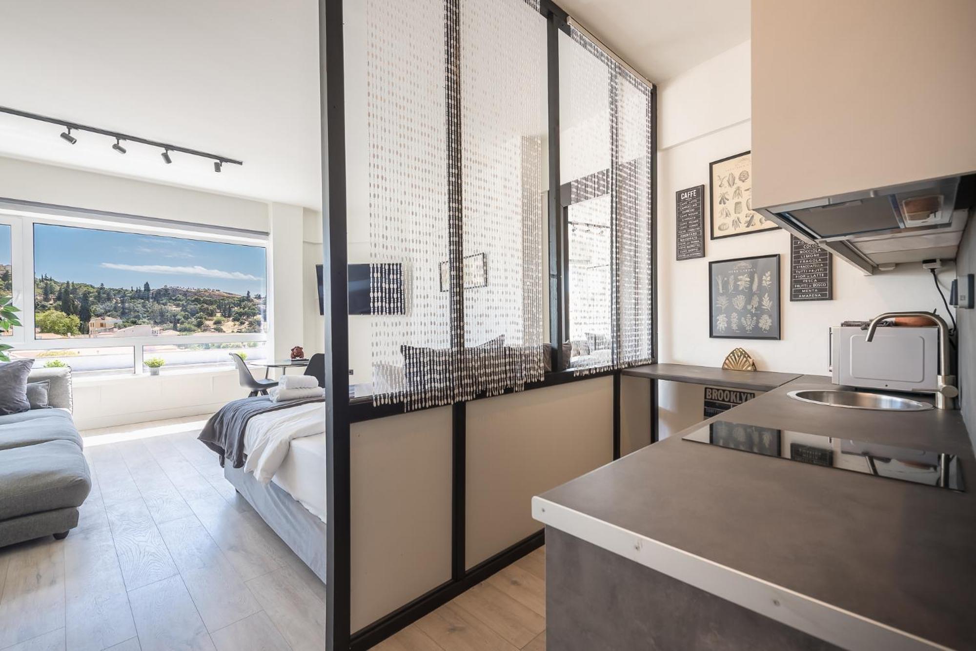 Stylish Studio: Acropolis View In Monastiraki Sq. Athens