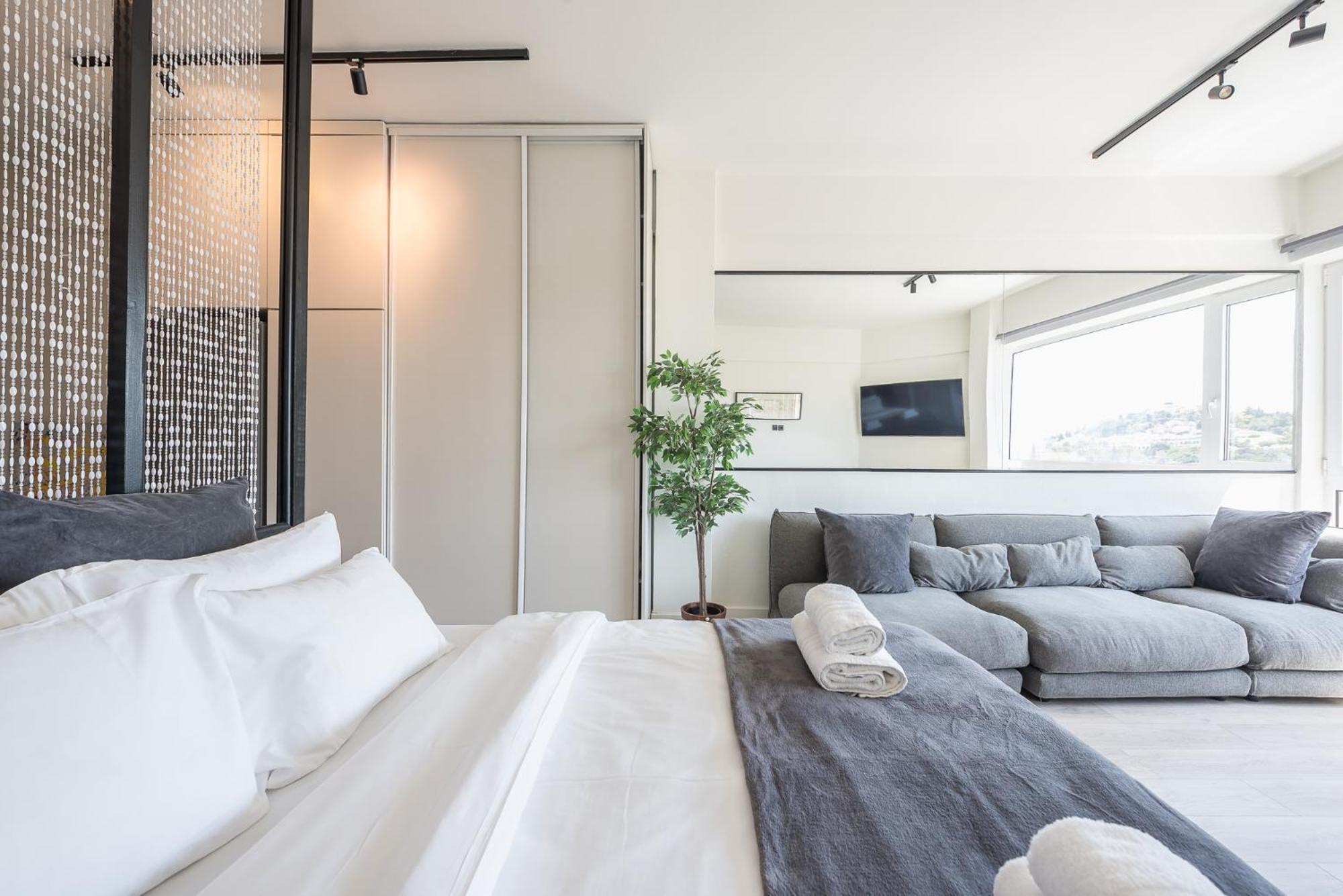 Stylish Studio: Acropolis View In Monastiraki Sq.